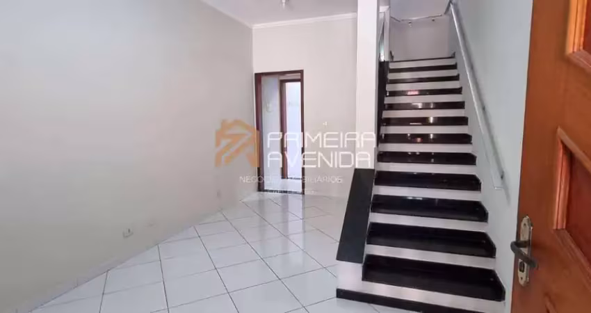 Sobrado de 120m² - 4 dorms./ 2 suíte - 2 vagas - bosque dos eucaliptos