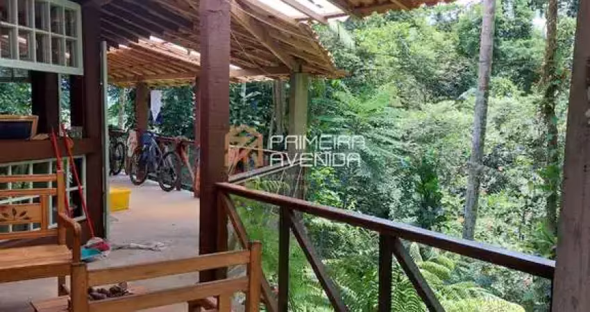 Casa à venda - 3 quartos, 180m² - praia da almada - ubatuba/sp