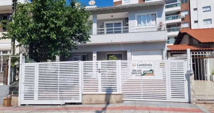 Casa com 6 quartos à venda na Rua Fúlvio Vieira da Rosa, 141, Barreiros, São José