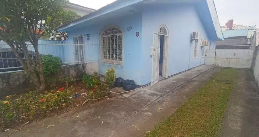 Casa com 4 quartos à venda na Rua Frei Hilário, 269, Kobrasol, São José