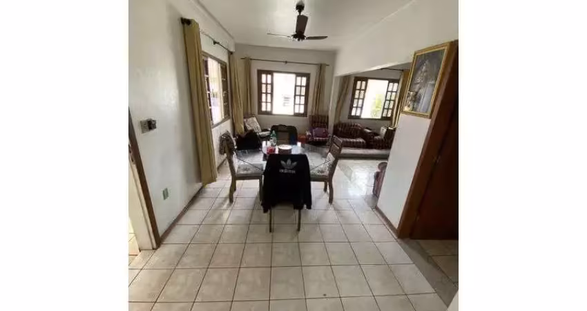 Casa com 3 quartos à venda na Rua Benjamin Gerlach, 1100, Fazenda Santo Antônio, São José