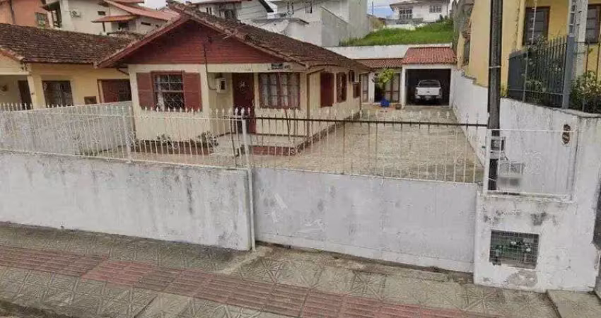 Casa à venda na RUA ELESBÃO PINTO DA LUZ - ATÉ 1297/1298, 1145, Jardim Atlântico, Florianópolis