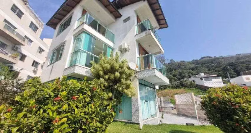 Casa com 6 quartos à venda na Rua Assis Brasil, 4884, Ponta de Baixo, São José