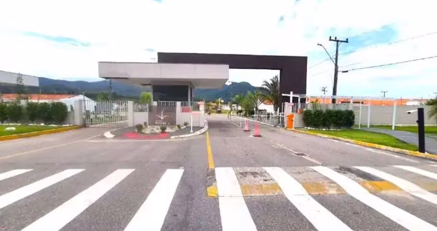 Casa com 2 quartos para alugar na Avenida Paulo Roberto Vidal, 2494, Bela Vista, Palhoça