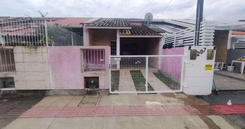 Casa com 2 quartos para alugar na Rua Osvaldo Emidio da Silva, 297, Forquilhas, São José