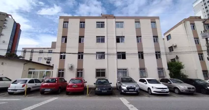 Apartamento com 3 quartos para alugar na Avenida Irineu Bornhausen, 811, Campinas, São José