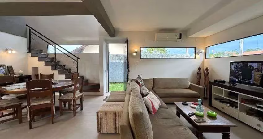 Casa com 4 quartos à venda na Servidão Venâncio Bernardino das Chagas, 510, Rio Tavares, Florianópolis