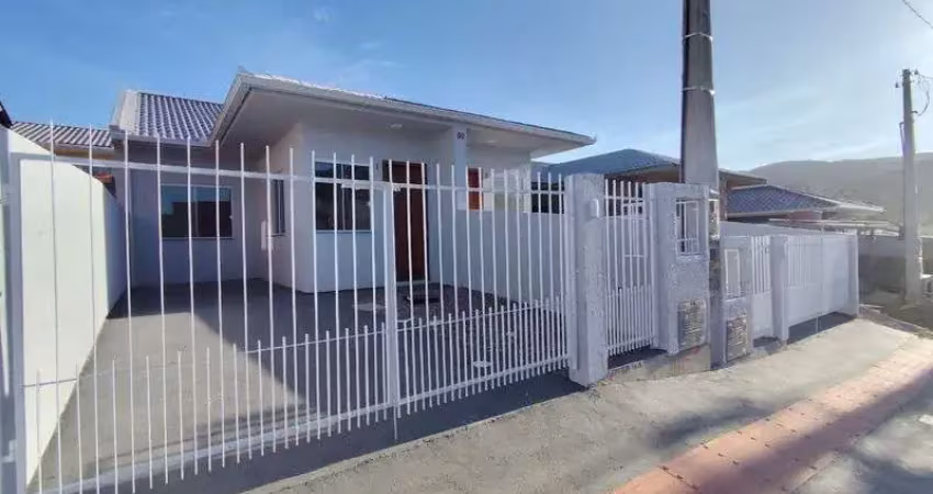 Casa com 2 quartos para alugar na Ricardo Boechart,, 90, Bela Vista, Palhoça