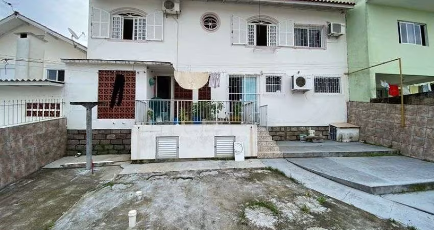 Casa em alvenaria FLORIANÓPOLIS - SC