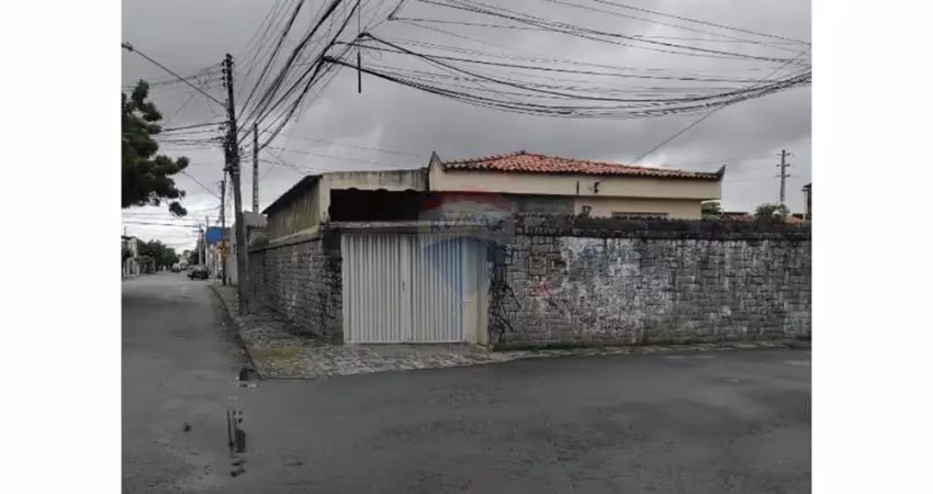Casa dos seus sonhos ou a oportunidade perfeita para o seu negócio!!!