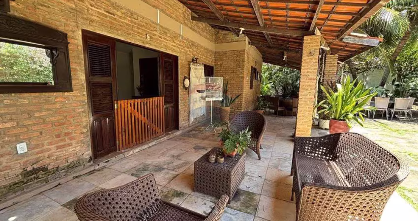 Casa térrea solta em eusébio | 240m², 3 suítes e 6 vagas