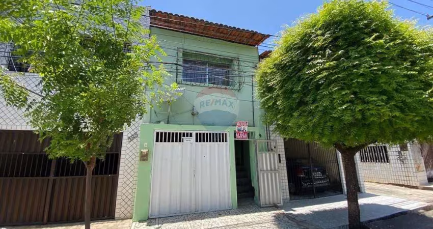 Casa com 3 quartos e 2 banheiros para alugar, 123m2 por r$ 1.200,00