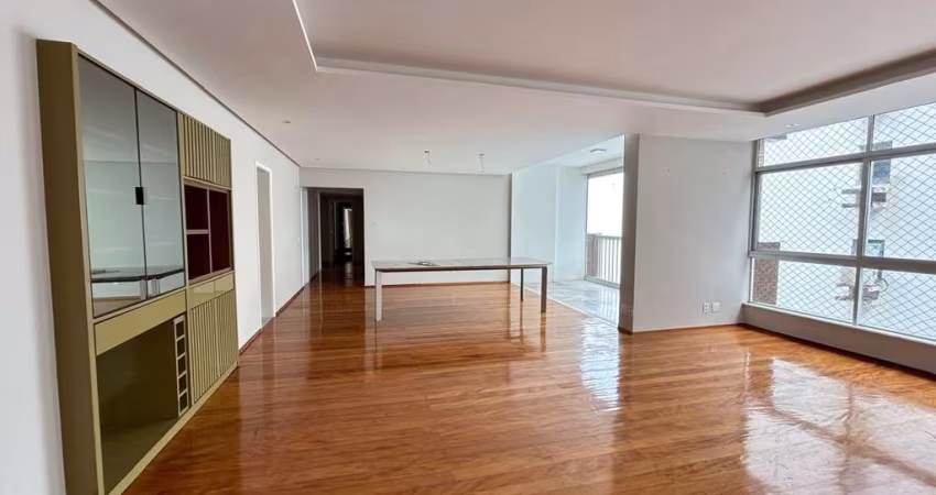 APARTAMENTO ALTO PADRÃO VISTA MAR 4 QUARTOS 2 SUÍTES VARANDA CLOSET À VENDA NA VITÓRIA!