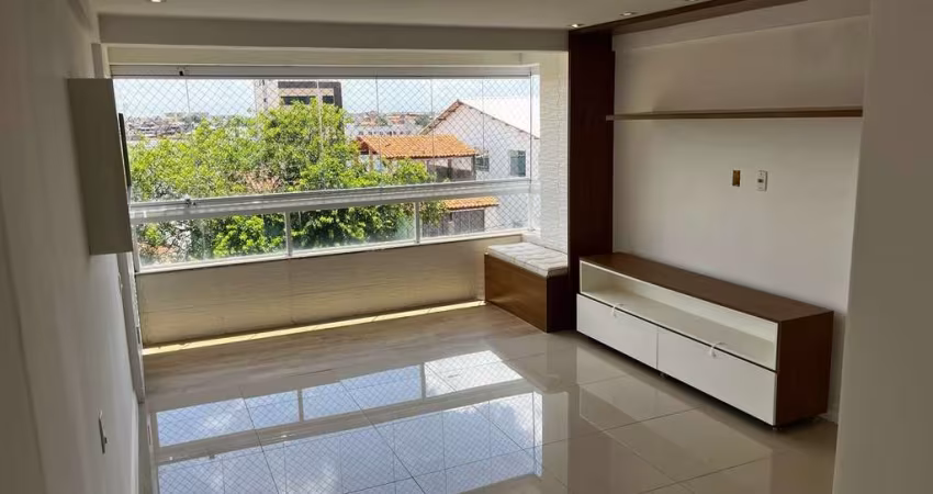 APARTAMENTO 2 QUARTOS SUÍTE VARANDA GARAGEM PISCINA À VENDA EM PLACAFOR/PIATÃ!