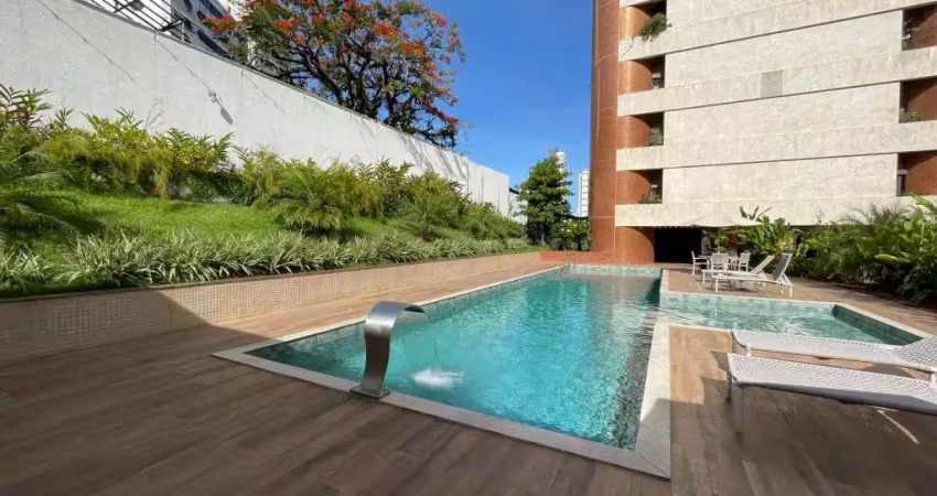 Apartamento alto padrão 4 suítes closet varanda lavabo garagens piscina à venda na graça!