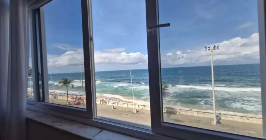 Apartamento studio mobiliado vista mar varanda ótima localização para locação