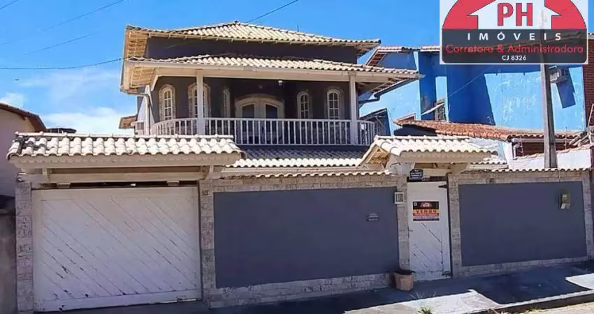 Linda e Ampla Casa Colonial Duplex com piscina à Venda!