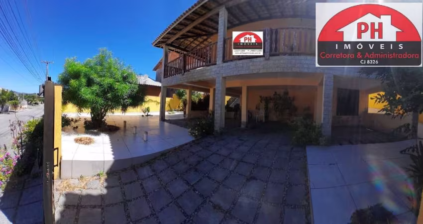 Linda Casa com 2 Suítes - Condomínio Cisne Branco