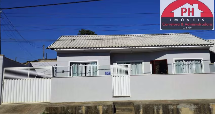 Linda Casa Plana de 2 quartos com suíte NOVA em Praia Linda