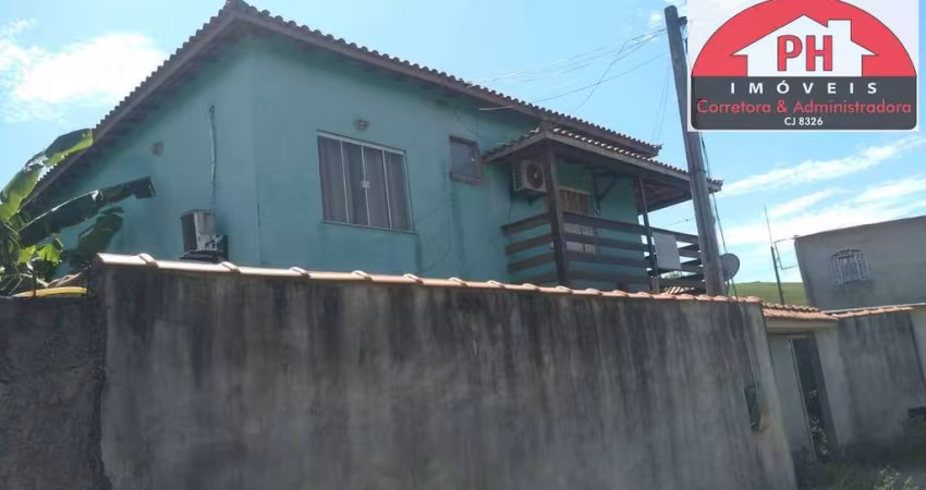 Casa duplex, à venda, área rural de São Pedro da Aldeia - RJ.