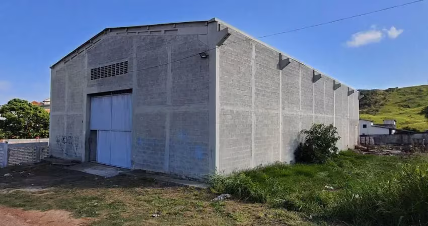Excelente galpão 512 m² - rod. amaral peixoto, saída via lagos