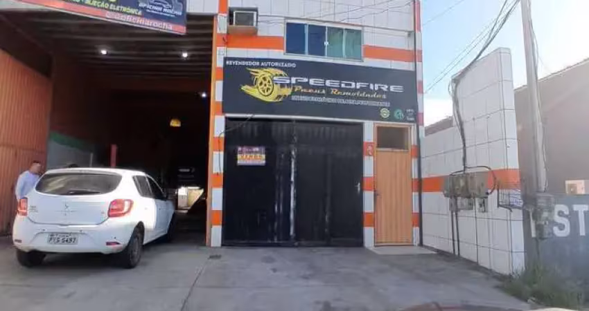 Vende-se galpão com 2 apartamentos – são pedro da aldeia – rj