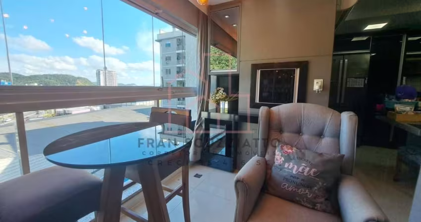 Apartamento para Venda em Itajaí, Ressacada, 2 dormitórios, 2 suítes, 3 banheiros, 1 vaga
