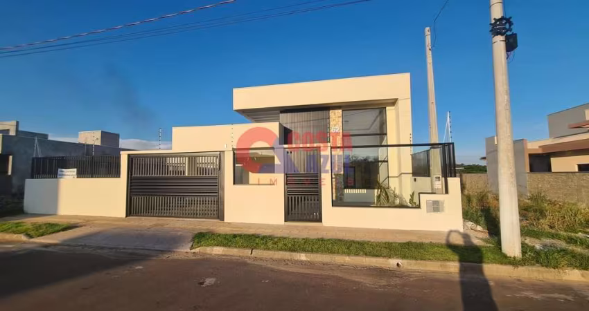Casa 03 Dormitórios com 01 suíte
