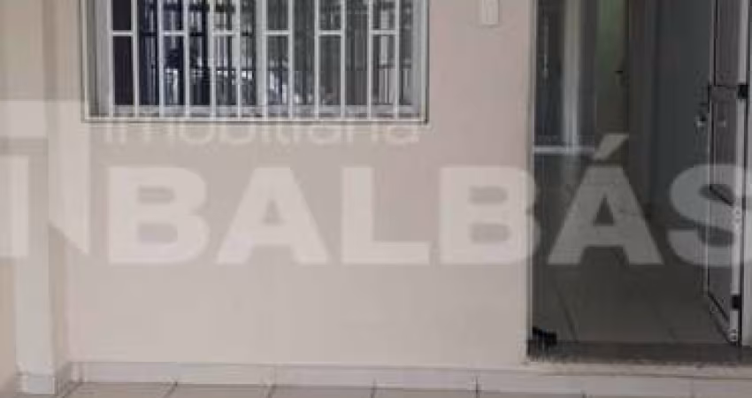 SOBRADO - VILA REGENTE FEIJÓ - EXCELENTE LOCALIZAÇÃO