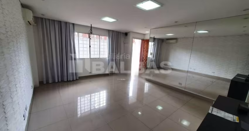 SOBRADO - CONDOMINIO FECHADO - VILA INVERNADA