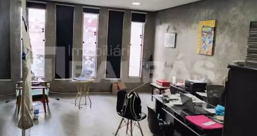 Prédio com 3 salas para alugar na Avenida Guilherme Giorgi, 631, Vila Carrão, São Paulo