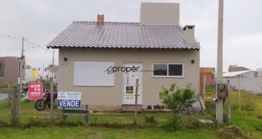 Casa com 2 dormitórios à venda, 110 m² por R$ 690.000,00 - Laranjal - Pelotas/RS