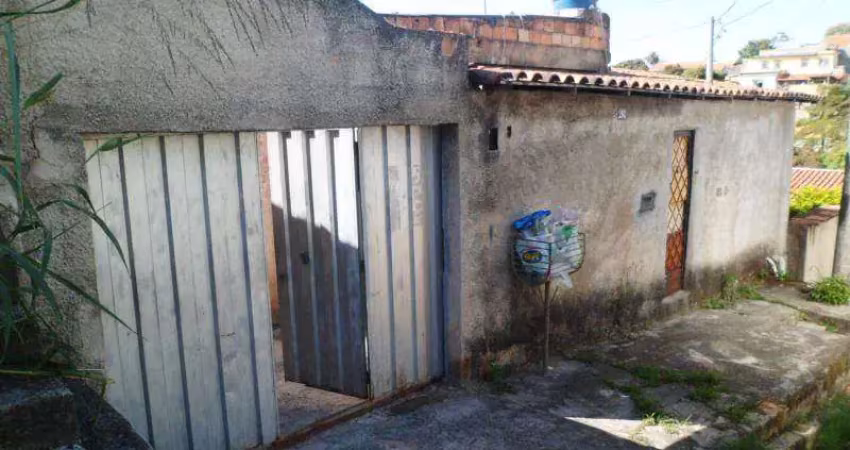 Casa com 4 quartos à venda no Centro, Contagem 