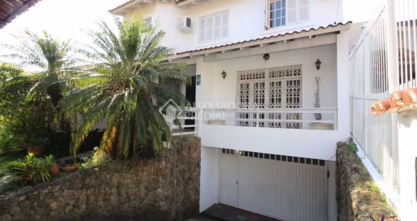 Casa em condomínio fechado com 3 quartos à venda na Rua Professora Thereza Noronha, 70, Espírito Santo, Porto Alegre