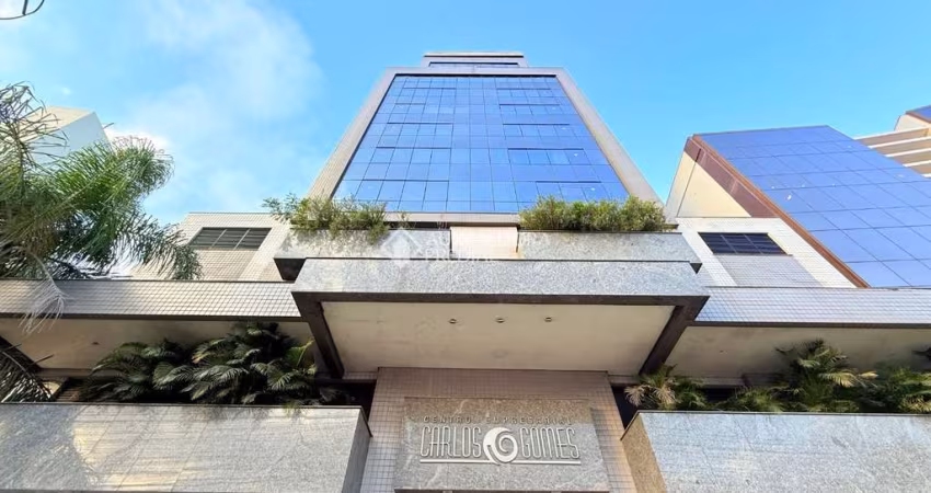 Sala comercial à venda na Avenida Carlos Gomes, 1998, Três Figueiras, Porto Alegre