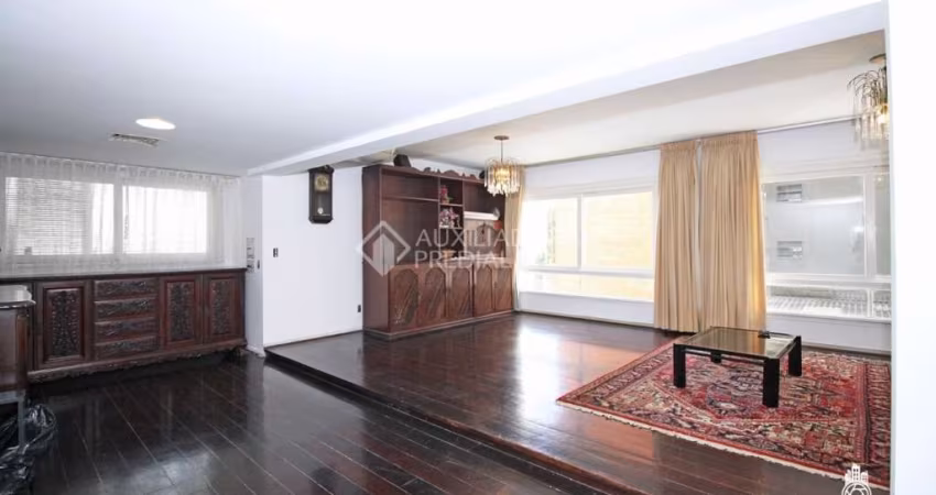 Apartamento com 3 quartos à venda na Rua Vinte e Quatro de Outubro, 551, Moinhos de Vento, Porto Alegre
