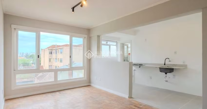 Apartamento com 2 quartos à venda na Rua Guilherme Schell, 59, Santo Antônio, Porto Alegre