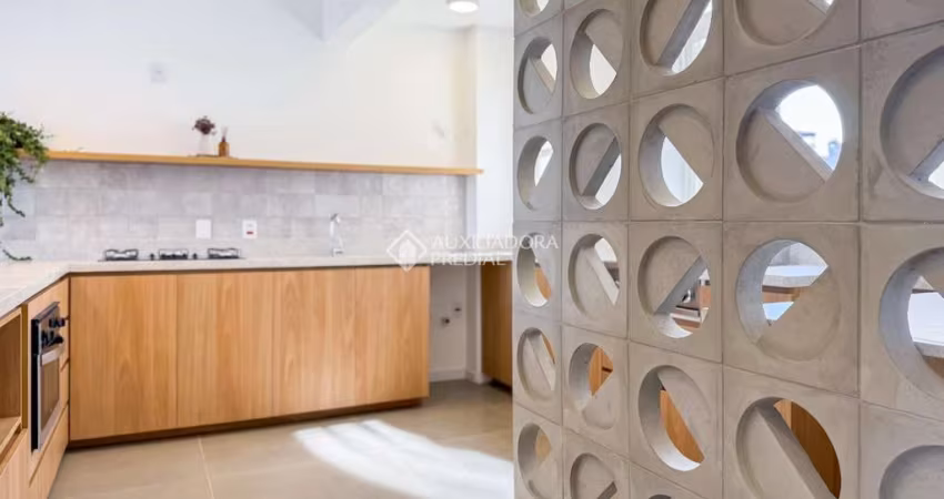 Apartamento com 3 quartos à venda na Rua Duque de Caxias, 1303, Centro Histórico, Porto Alegre