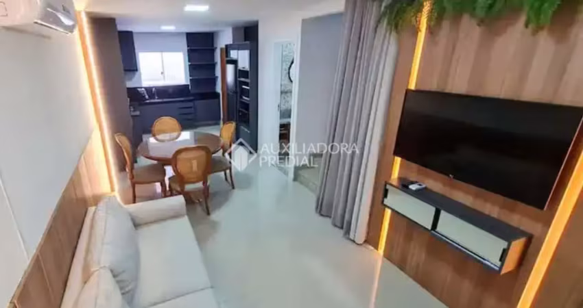Casa com 3 quartos à venda na 400, 5, Balneário Ponta do Papagaio (Ens Brito), Palhoça