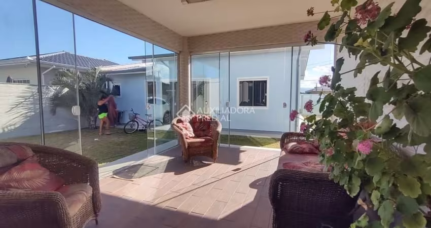Casa com 5 quartos à venda na Avenida Astrogildo Quadros, 120, Pinheira, Palhoça