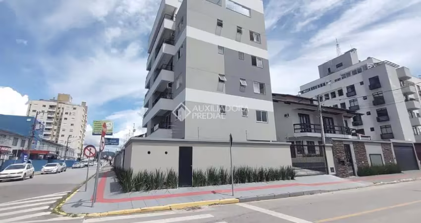 Apartamento com 3 quartos à venda na Rua Irmo Scheidt, 186, Centro, Palhoça