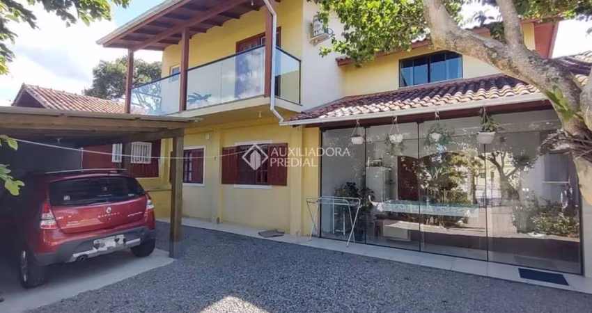 Casa com 4 quartos à venda na Rua Primavera, 292, Pinheira, Palhoça