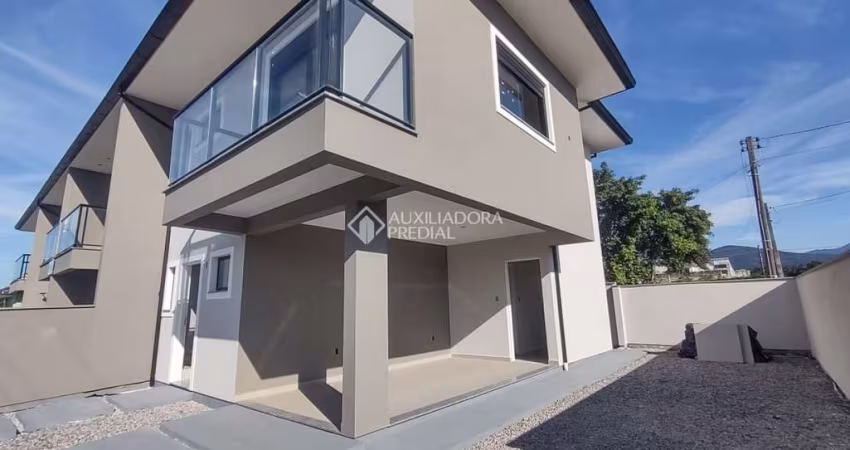 Casa com 3 quartos à venda na Rua Sagrada Familia, 4392, Pinheira, Palhoça