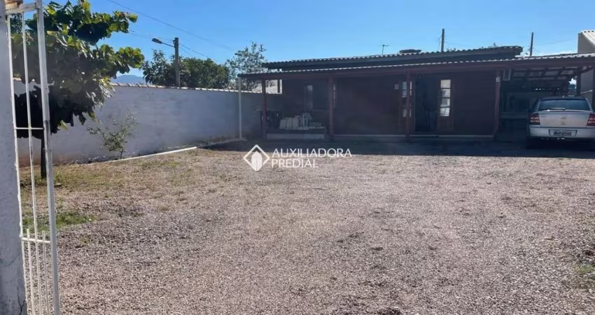 Casa com 2 quartos à venda na Rosemiro Laurentino Pereira, 7, Praia do Sonho, Palhoça