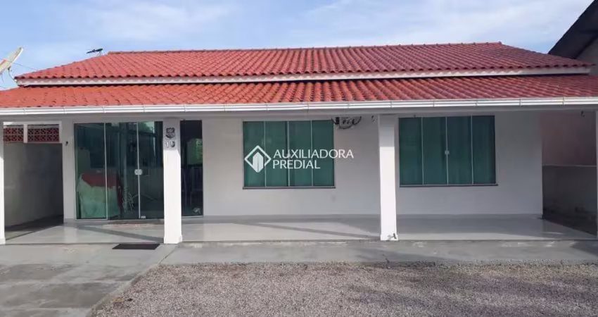 Casa com 3 quartos à venda na Rua Tradição, 1026, Pinheira, Palhoça