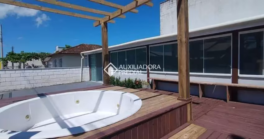 Casa com 2 quartos à venda na Rua Tradição, 21, Pinheira, Palhoça