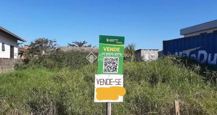 Terreno à venda na Rua Ipanema, 241, Enseada de Brito, Palhoça