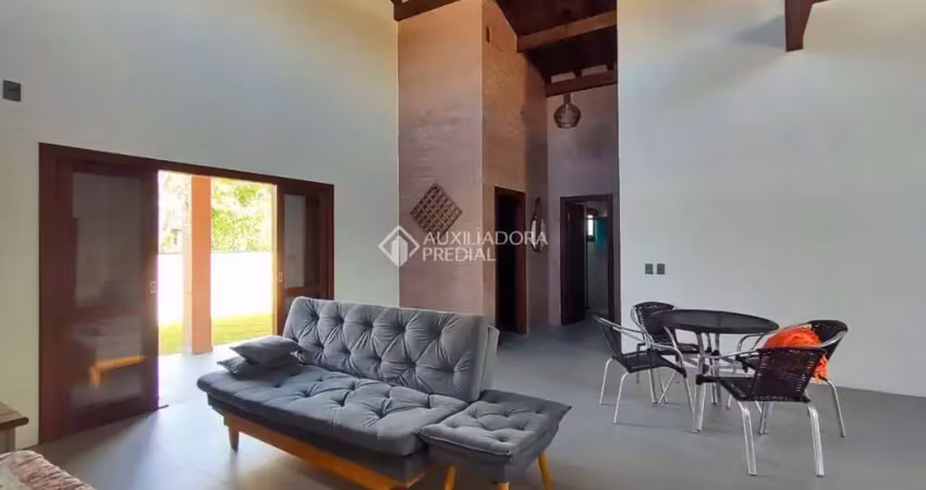 Casa com 3 quartos à venda na Rua Sagrada Familia, 7541, Pinheira, Palhoça