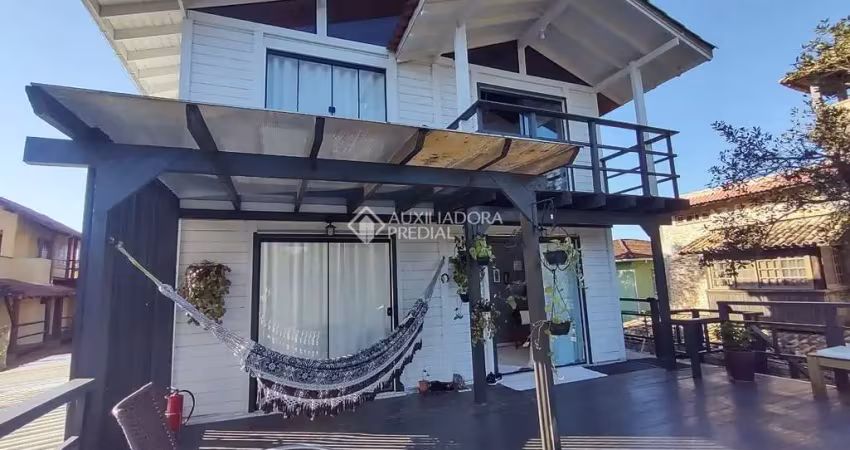 Casa com 1 quarto à venda na Rua Cubatá, 2, Guarda do Imbau, Palhoça