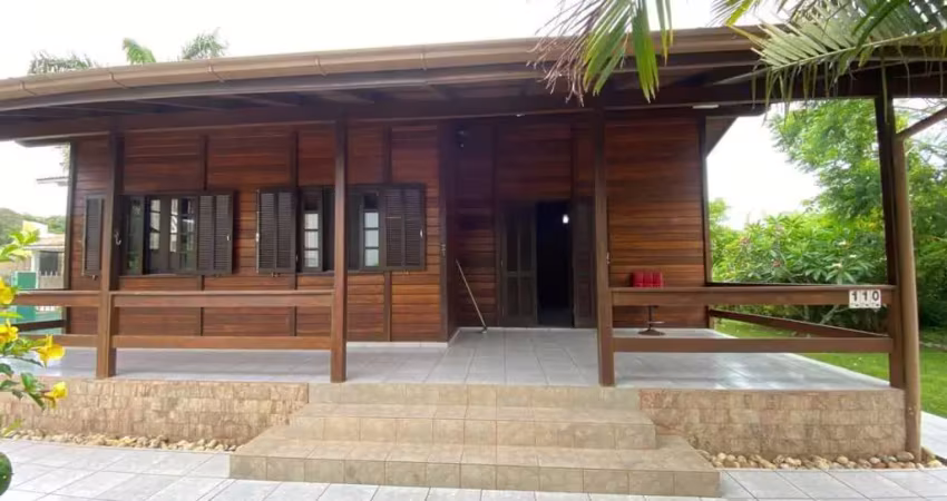 Casa com 3 quartos à venda na Holegário José da Luz, 110, Ingleses do Rio Vermelho, Florianópolis